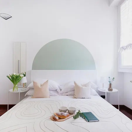 Stylish And Cozy Close To Naviglio * Milano