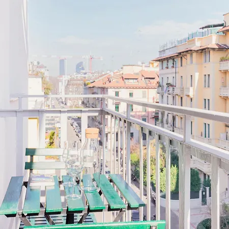 Stylish And Cozy Close To Naviglio * Milano