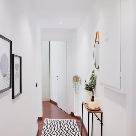 Stylish And Cozy Close To Naviglio Apartman